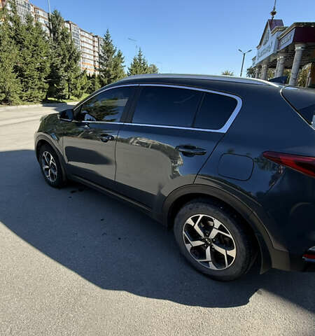 Серый Киа Sportage, объемом двигателя 1.6 л и пробегом 130 тыс. км за 17900 $, фото 8 на Automoto.ua