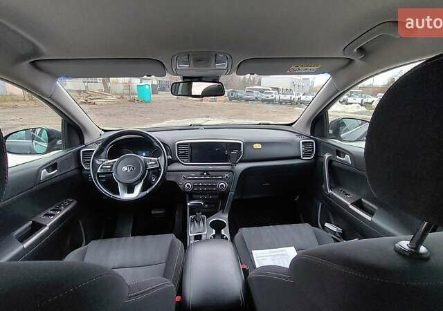 Сірий Кіа Sportage, об'ємом двигуна 1.59 л та пробігом 73 тис. км за 19000 $, фото 19 на Automoto.ua