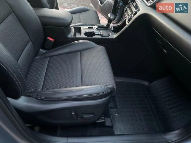 Серый Киа Sportage, объемом двигателя 1.59 л и пробегом 13 тыс. км за 25000 $, фото 32 на Automoto.ua