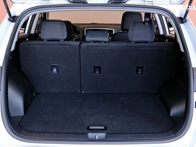 Серый Киа Sportage, объемом двигателя 2.4 л и пробегом 81 тыс. км за 16900 $, фото 8 на Automoto.ua