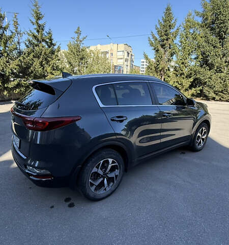 Серый Киа Sportage, объемом двигателя 1.6 л и пробегом 130 тыс. км за 17900 $, фото 4 на Automoto.ua
