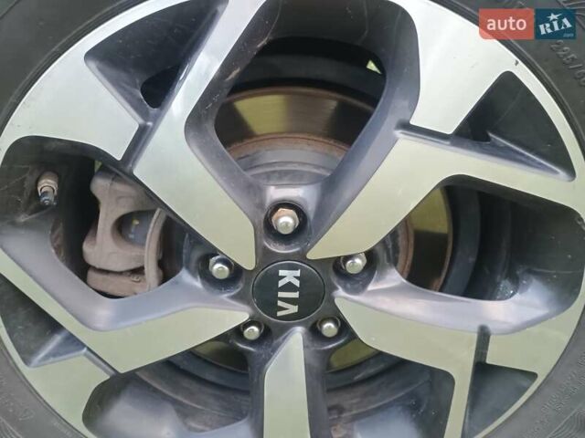 Серый Киа Sportage, объемом двигателя 1.59 л и пробегом 32 тыс. км за 19640 $, фото 18 на Automoto.ua