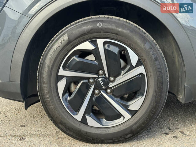 Сірий Кіа Sportage, об'ємом двигуна 1.6 л та пробігом 28 тис. км за 24900 $, фото 17 на Automoto.ua