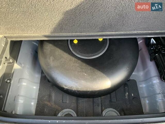 Сірий Кіа Sportage, об'ємом двигуна 2 л та пробігом 90 тис. км за 24500 $, фото 11 на Automoto.ua