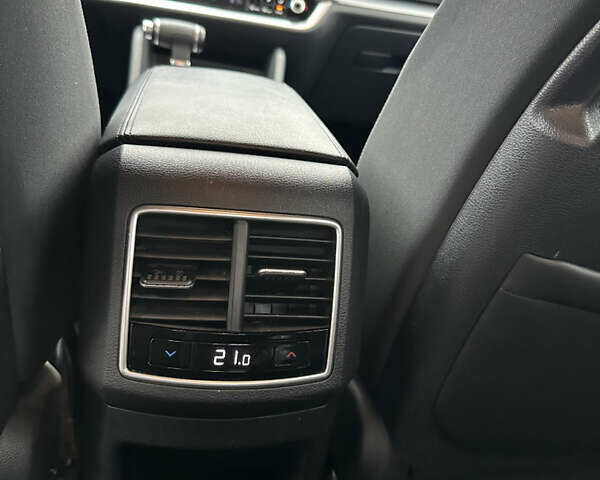 Серый Киа Sportage, объемом двигателя 2 л и пробегом 73 тыс. км за 25500 $, фото 24 на Automoto.ua