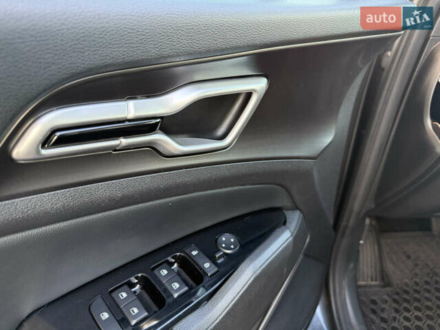 Серый Киа Sportage, объемом двигателя 2.5 л и пробегом 122 тыс. км за 23237 $, фото 26 на Automoto.ua