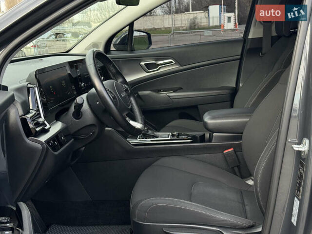 Сірий Кіа Sportage, об'ємом двигуна 1.6 л та пробігом 28 тис. км за 24900 $, фото 11 на Automoto.ua
