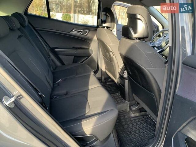 Сірий Кіа Sportage, об'ємом двигуна 2 л та пробігом 90 тис. км за 24500 $, фото 14 на Automoto.ua