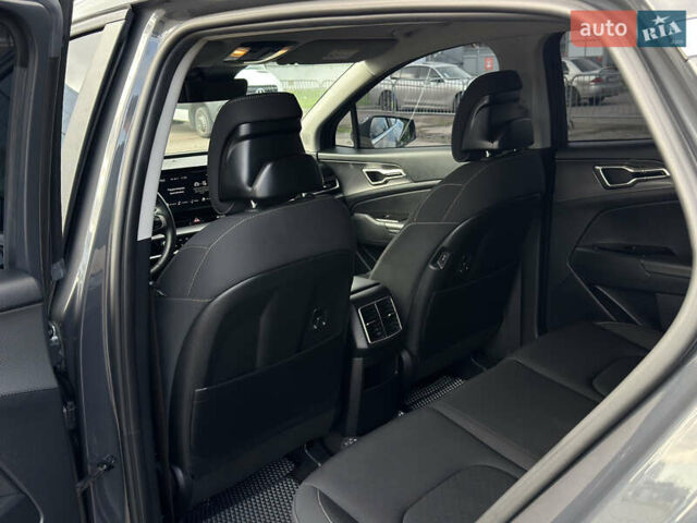 Сірий Кіа Sportage, об'ємом двигуна 1.6 л та пробігом 28 тис. км за 24900 $, фото 24 на Automoto.ua