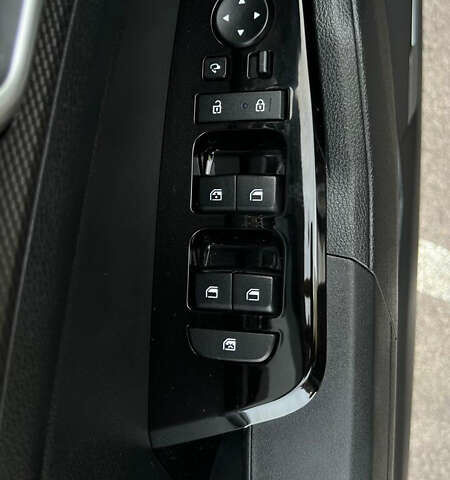 Серый Киа Sportage, объемом двигателя 2 л и пробегом 152 тыс. км за 27900 $, фото 12 на Automoto.ua