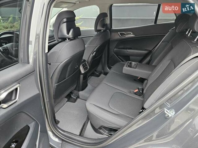 Серый Киа Sportage, объемом двигателя 1.6 л и пробегом 25 тыс. км за 25900 $, фото 17 на Automoto.ua