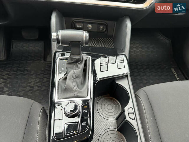Серый Киа Sportage, объемом двигателя 2 л и пробегом 73 тыс. км за 25500 $, фото 19 на Automoto.ua