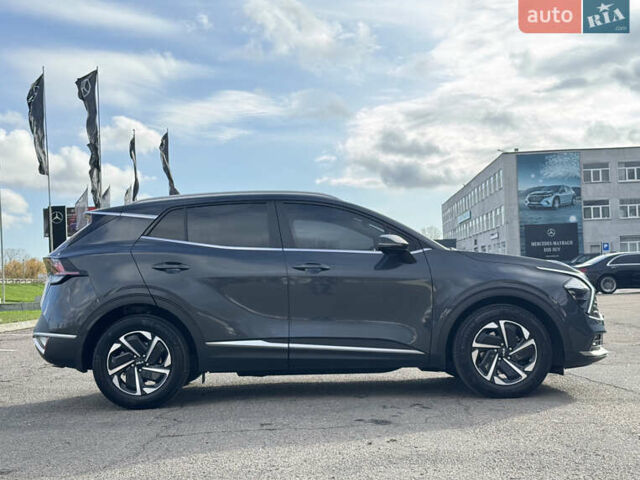 Сірий Кіа Sportage, об'ємом двигуна 1.6 л та пробігом 28 тис. км за 24900 $, фото 4 на Automoto.ua