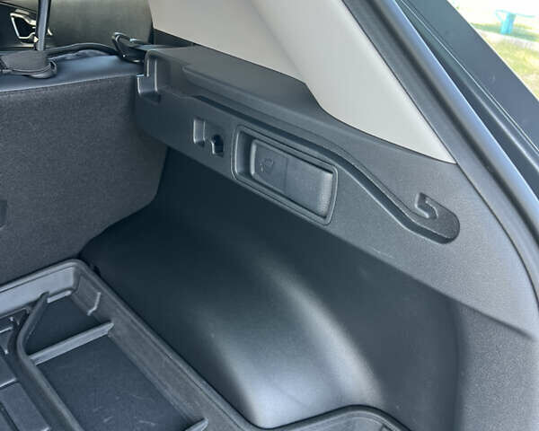 Серый Киа Sportage, объемом двигателя 2 л и пробегом 16 тыс. км за 29500 $, фото 40 на Automoto.ua