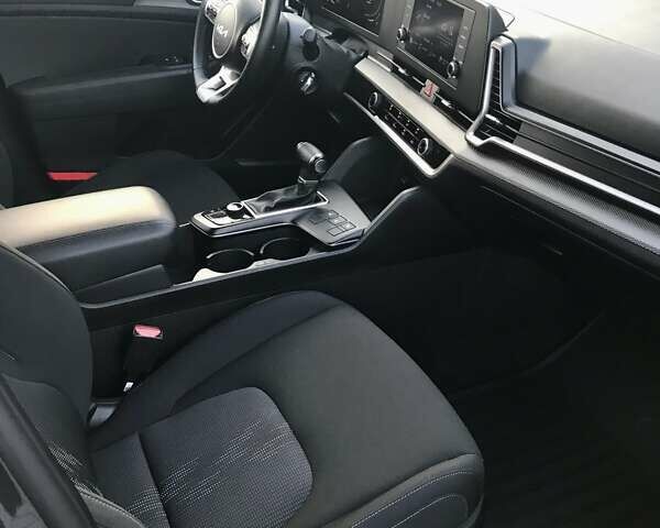 Серый Киа Sportage, объемом двигателя 2 л и пробегом 27 тыс. км за 26200 $, фото 27 на Automoto.ua