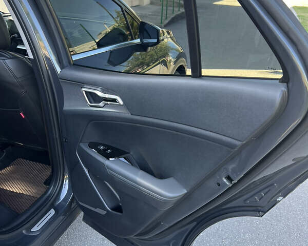 Серый Киа Sportage, объемом двигателя 2 л и пробегом 16 тыс. км за 29500 $, фото 36 на Automoto.ua