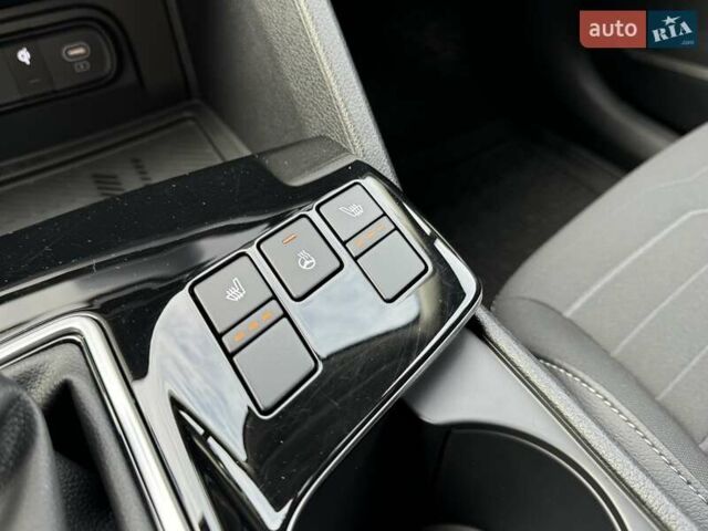 Сірий Кіа Sportage, об'ємом двигуна 1.6 л та пробігом 37 тис. км за 25800 $, фото 54 на Automoto.ua