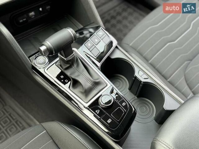 Сірий Кіа Sportage, об'ємом двигуна 1.6 л та пробігом 37 тис. км за 25800 $, фото 56 на Automoto.ua