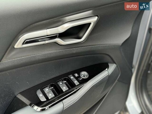 Сірий Кіа Sportage, об'ємом двигуна 1.6 л та пробігом 37 тис. км за 25800 $, фото 33 на Automoto.ua
