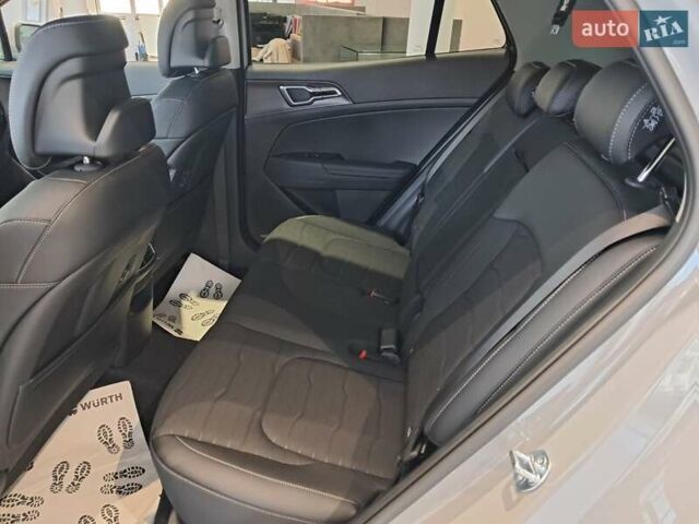 Серый Киа Sportage, объемом двигателя 1.6 л и пробегом 1 тыс. км за 35940 $, фото 19 на Automoto.ua