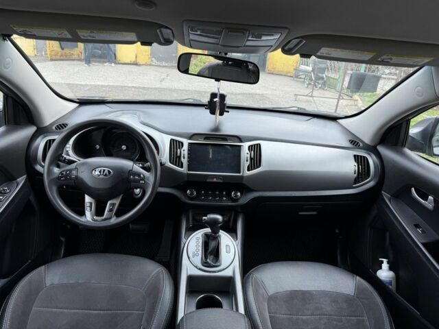 Серый Киа Sportage, объемом двигателя 2.4 л и пробегом 145 тыс. км за 11000 $, фото 5 на Automoto.ua