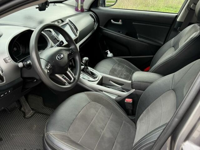 Серый Киа Sportage, объемом двигателя 2.4 л и пробегом 145 тыс. км за 11000 $, фото 2 на Automoto.ua