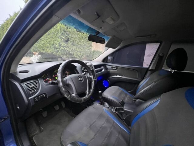 Синий Киа Sportage, объемом двигателя 2 л и пробегом 200 тыс. км за 4300 $, фото 6 на Automoto.ua