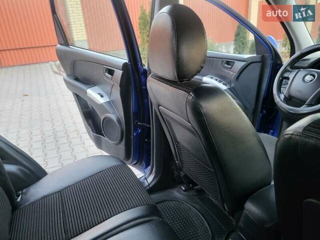 Синий Киа Sportage, объемом двигателя 1.98 л и пробегом 258 тыс. км за 7400 $, фото 92 на Automoto.ua