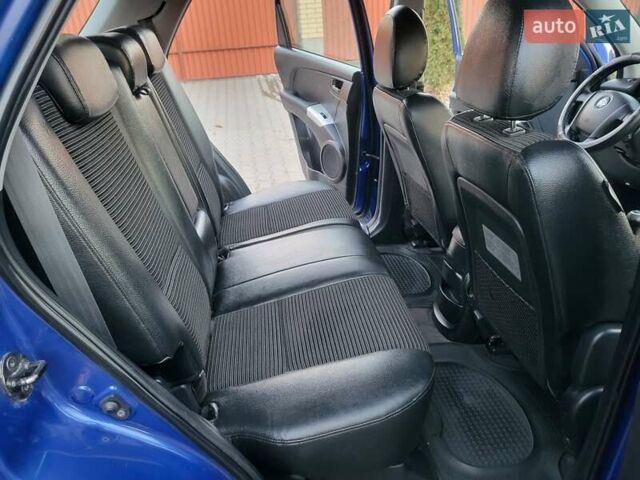 Синий Киа Sportage, объемом двигателя 1.98 л и пробегом 258 тыс. км за 7400 $, фото 87 на Automoto.ua