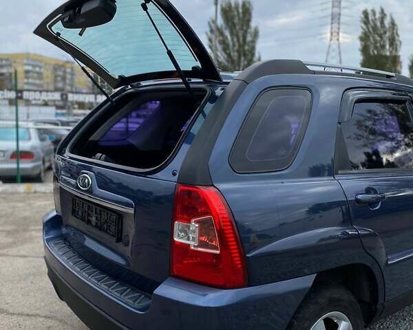 Синий Киа Sportage, объемом двигателя 0 л и пробегом 140 тыс. км за 7799 $, фото 13 на Automoto.ua