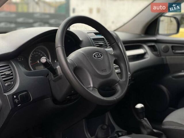 Синий Киа Sportage, объемом двигателя 0 л и пробегом 140 тыс. км за 7799 $, фото 11 на Automoto.ua