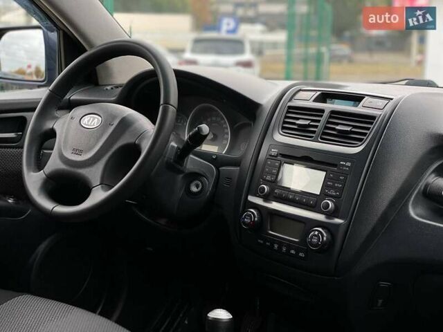 Синий Киа Sportage, объемом двигателя 0 л и пробегом 140 тыс. км за 7799 $, фото 17 на Automoto.ua
