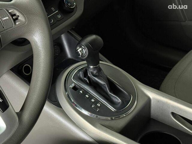 Синий Киа Sportage, объемом двигателя 2.4 л и пробегом 305 тыс. км за 11440 $, фото 11 на Automoto.ua