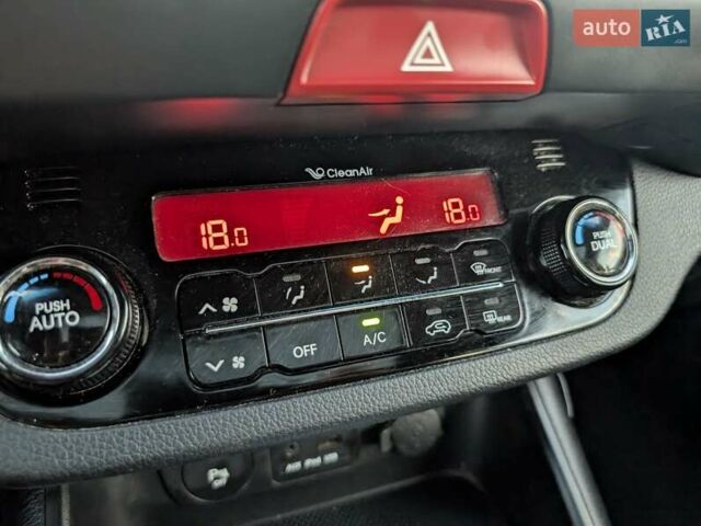 Синий Киа Sportage, объемом двигателя 2 л и пробегом 112 тыс. км за 13000 $, фото 27 на Automoto.ua