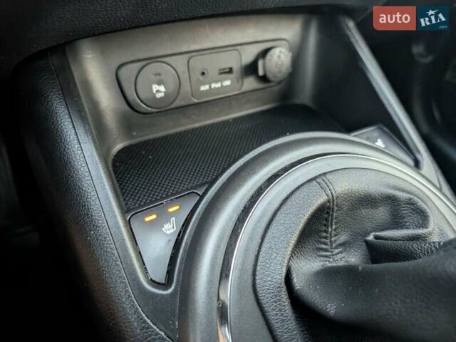 Синий Киа Sportage, объемом двигателя 2 л и пробегом 112 тыс. км за 13000 $, фото 26 на Automoto.ua