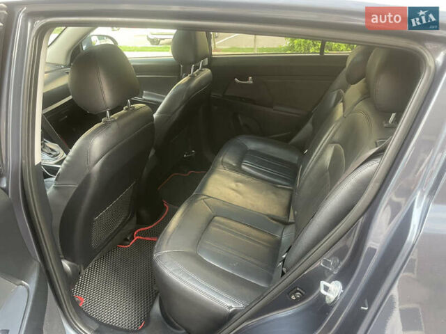 Синий Киа Sportage, объемом двигателя 2.4 л и пробегом 280 тыс. км за 12000 $, фото 10 на Automoto.ua