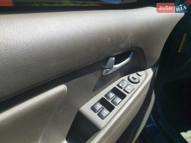 Синий Киа Sportage, объемом двигателя 2.4 л и пробегом 156 тыс. км за 12500 $, фото 20 на Automoto.ua