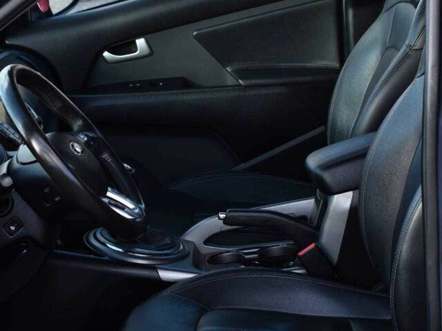 Синий Киа Sportage, объемом двигателя 1.7 л и пробегом 229 тыс. км за 13499 $, фото 6 на Automoto.ua