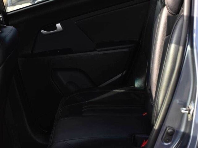 Синий Киа Sportage, объемом двигателя 1.7 л и пробегом 229 тыс. км за 13499 $, фото 19 на Automoto.ua