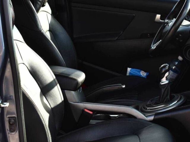 Синий Киа Sportage, объемом двигателя 1.7 л и пробегом 229 тыс. км за 13499 $, фото 11 на Automoto.ua