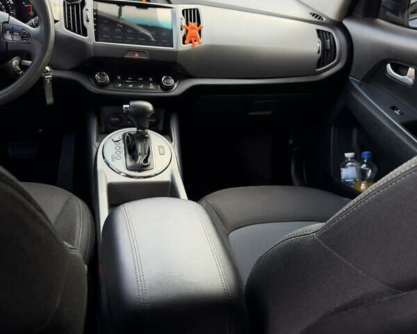 Синий Киа Sportage, объемом двигателя 2.35 л и пробегом 175 тыс. км за 11900 $, фото 10 на Automoto.ua