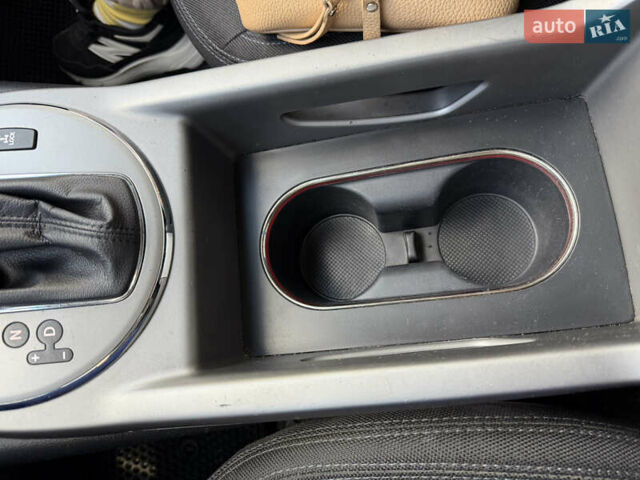 Синий Киа Sportage, объемом двигателя 2.35 л и пробегом 175 тыс. км за 11900 $, фото 9 на Automoto.ua