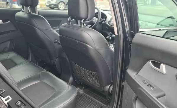 Синій Кіа Sportage, об'ємом двигуна 2 л та пробігом 163 тис. км за 12950 $, фото 9 на Automoto.ua