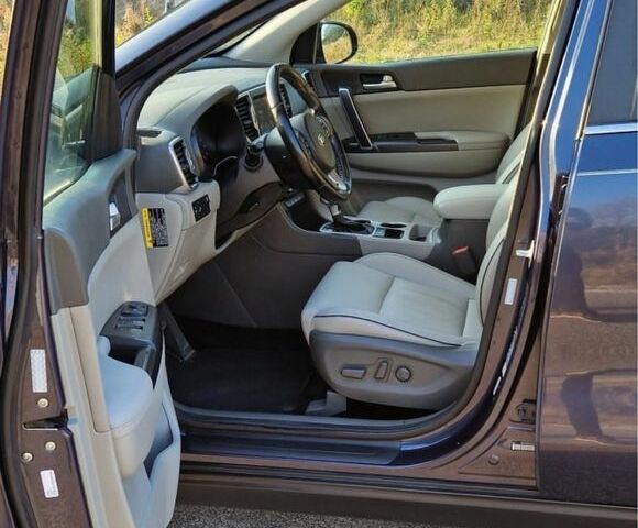 Синій Кіа Sportage, об'ємом двигуна 2.4 л та пробігом 82 тис. км за 10400 $, фото 13 на Automoto.ua