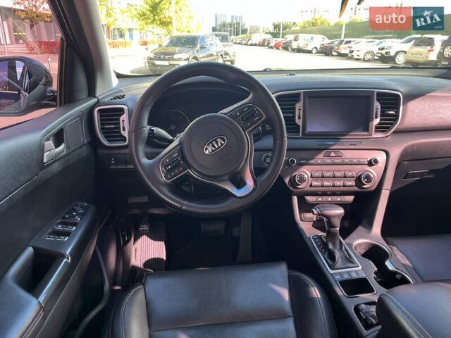 Синий Киа Sportage, объемом двигателя 2 л и пробегом 245 тыс. км за 18500 $, фото 4 на Automoto.ua