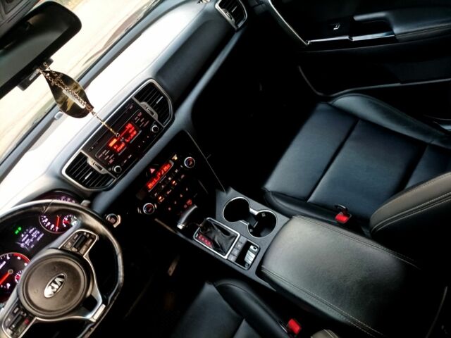 Киа Sportage 2017 в Харькове на Automoto.ua Синий Киа Sportage, объемом двигателя 2 л и пробегом 204 тыс. км за 18700 $, фото 5 на Automoto.ua