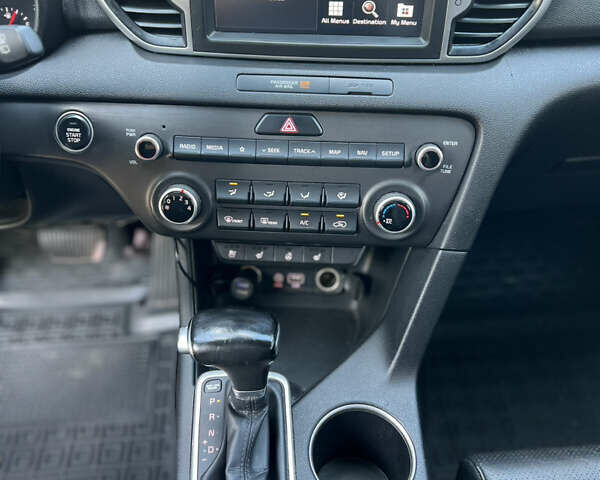 Синій Кіа Sportage, об'ємом двигуна 2 л та пробігом 150 тис. км за 17000 $, фото 17 на Automoto.ua