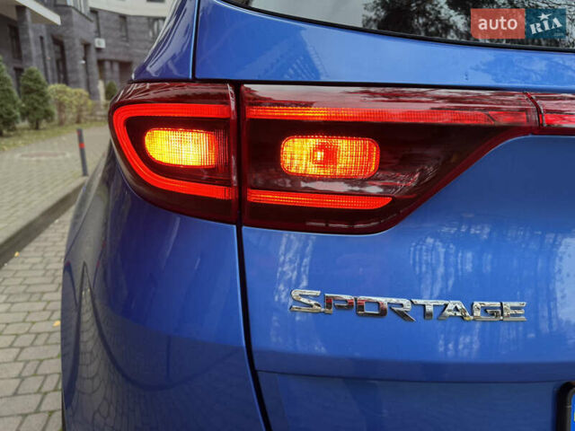 Синий Киа Sportage, объемом двигателя 1.6 л и пробегом 111 тыс. км за 17200 $, фото 29 на Automoto.ua