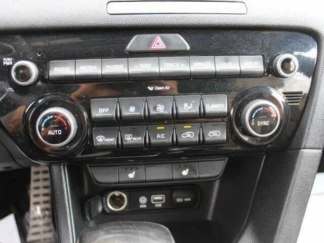 Киа Sportage 2018 в Черновцах на Automoto.ua Синий Киа Sportage, объемом двигателя 2.4 л и пробегом 67 тыс. км за 8500 $, фото 14 на Automoto.ua