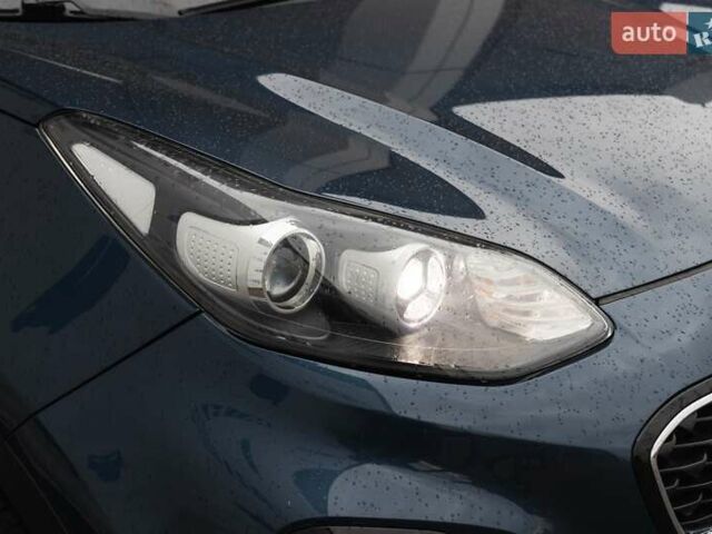Синий Киа Sportage, объемом двигателя 1.6 л и пробегом 141 тыс. км за 17500 $, фото 4 на Automoto.ua